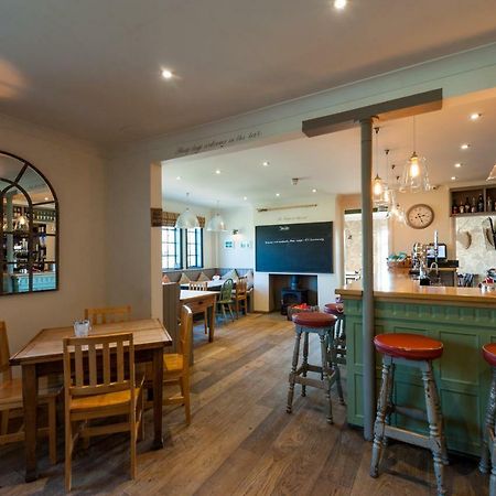 The Shepherd At Langham Boxted  Buitenkant foto